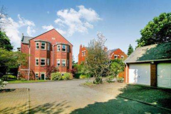 2 Bedroom Flat